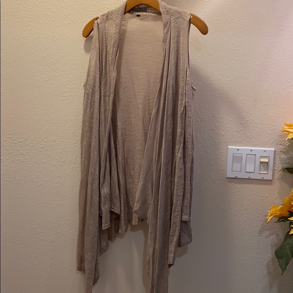 Cold shoulder long sleeve cardigan